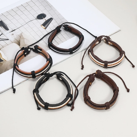 Bracelet en Cuir Tressé Multicouche Vintage pour Hommes Bracelet en Cordon de Cuir Fait à la Main Bijoux de Mode Minimalistes Rétro