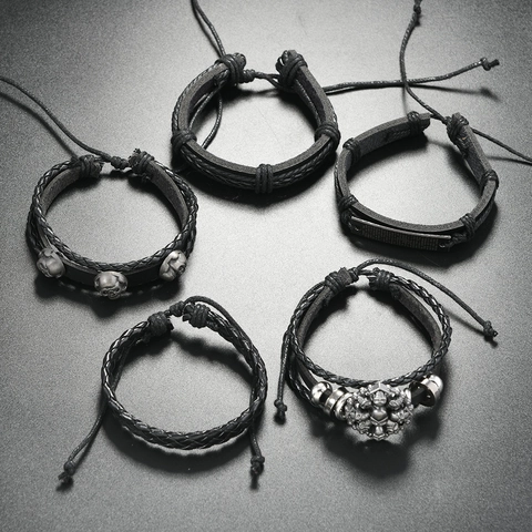 Bracciale Multistrato in Pelle Uomo Retro Punk Ciondoli Teschio Croce Con Scrittura Spagnola Padre Nuestro Intrecciato Gotico
