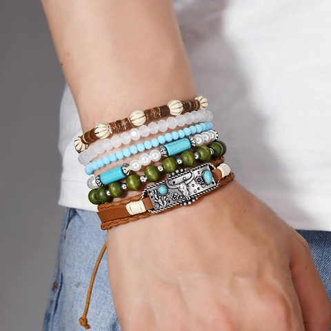 Bracciale Vintage Bohemian a Strati Con Perline per Donna Ciondolo Testa di Toro in Lega Cordino in Pelle Turchese Artificiale Gioielli