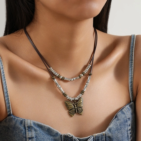 Vintage Alliage Papillon Pendentif Collier Double Couche Marron Cordon en Cuir Ethnique Bohémien Bijoux pour Femme Cadeau