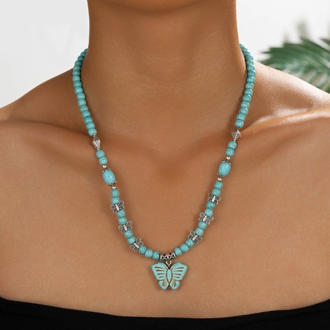 Collana con Pendente a Farfalla Bohemien in Turchese Sintetico con Perline per Donna Gioielli Stile Etnico Estate Spiaggia