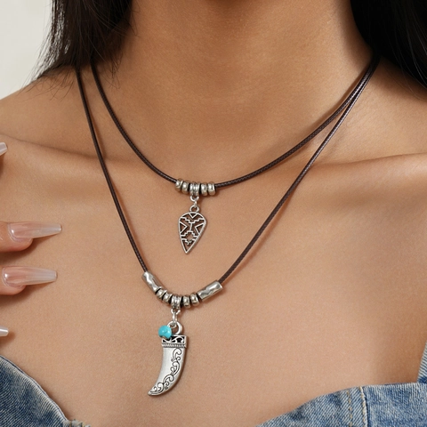 Bohemian Double Layer Pendant Necklace For Women Vintage Alloy Moon Horn Design Leather Cord Rhinestone Ethnic Jewelry
