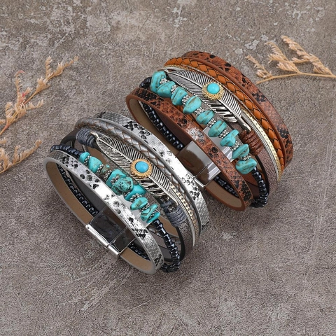 Bracciale Multistrato in Pelle PU Bohemien per Donna Pendente a Piuma in Turchese Artificiale Stampa Leopardata Gioielli Retrò