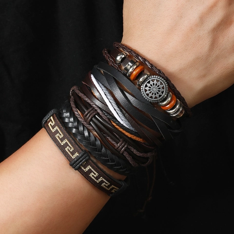 Bracciale in Pelle Vintage da Uomo Intrecciato a Mano Multistrato Punk Corda in Lega Ciondolo Bussola Cinturino Gioielli Stile Etnico Retro