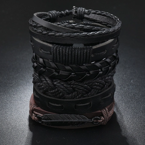 Bracciale in Pelle PU Intrecciata Multistrato Vintage Punk da Uomo Con Ciondolo a Forma di Piuma di Metallo Gioiello Regolabile