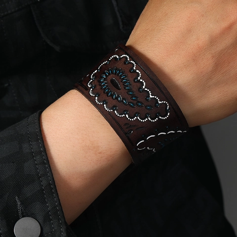 Bracciale in Pelle Larga Uomo Retro Etnico Con Motivo Paisley in Rilievo Bottone a Pressione in Lega Gioielli di Moda Bohemien Regolabile