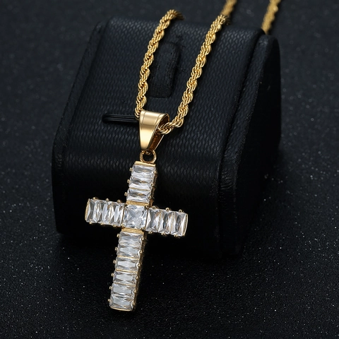 316L Edelstahl Rechteckige Zirkonia Kreuz Anhänger Halskette Vergoldete Seilkette Religiöser Mode Schmuck Geschenk