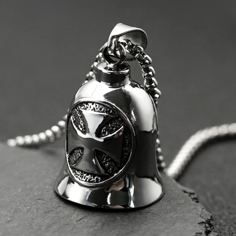 Collar con Colgante de Campana de Cruz de Malta Punk Retro de Acero Inoxidable para Hombres Collar Biker Guard Bell Color Acero Joyería Vintage