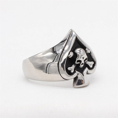 Anello da Uomo Vintage con Teschio di Picche in Acciaio al Titanio Gothic Punk Biker Anello da Dito Stile Rock Gioiello Regalo per Uomo