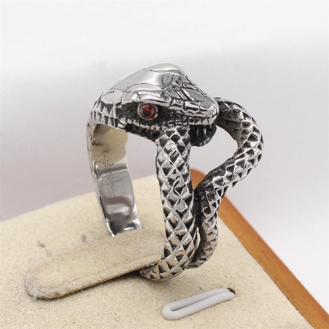 Vintage Titanium Steel Snake Ring For Men Gothic Punk Animal Design With Red Rhinestone Eyes Antique Silver Jewelry Ring