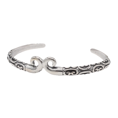 Bracciale a Polsino in Acciaio al Titanio Retrò per Uomo Donna Motivo a Nuvola in Rilievo Regolabile Tightening Curse Personalità Gioielli Etnici