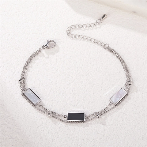 Pulsera Minimalista de Doble Capa de Acero de Titanio y Concha para Mujer Dulce Colgante Rectangular Geométrico Ajustable Regalo