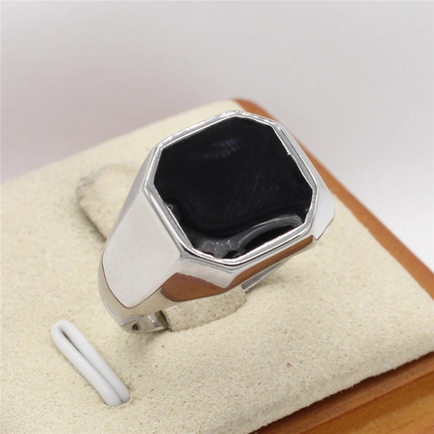 Anillo de Sello para Hombre de Acero de Titanio Minimalista Cuadrado con Incrustación de Epoxi Negro Pulido Joyería de Moda