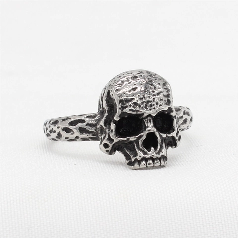 Anillo de Calavera de Acero de Titanio Vintage para Hombre Retro Punk Gótico Acero Inoxidable Textura Martillada Anillo Joyería Regalo