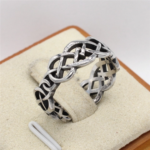 Anillo de Banda Calado de Acero Inoxidable con Nudo Celta Vintage para Hombre Joyería de Dedo con Patrón Tejido Oxidado Retro