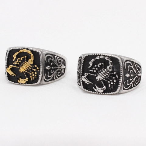 Vintage Titanium Staal Schorpioen Reliëf Zegelring Voor Heren Gothic Punk Geoxideerd Gezwart Vierkant Gezicht Sieraden Ring