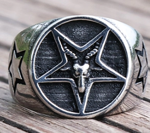 Anillo de Acero Inoxidable Retro para Hombre Cabeza de Cabra Baphomet Pentagrama Gótico Punk Color Plata Envejecida Joyería