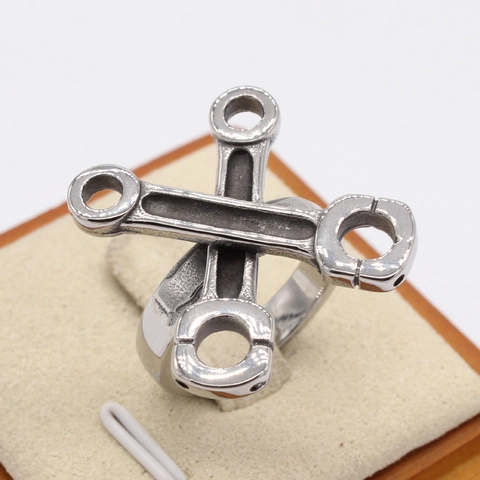 Anillo de Acero de Titanio de Estilo Mecánico Industrial para Hombre Vintage Bielas Cruzadas Forma de Pistón Retro Punk Joyería de Motociclista