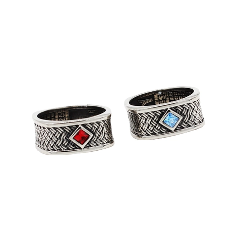 Anillo de Acero Inoxidable con Textura Trenzada Retro para Hombre Incrustación Cuadrada Strass Negro Rojo Azul Joyería Estilo Punk