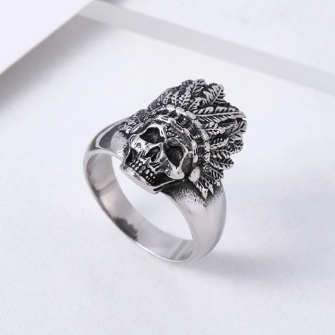Anillo de Calavera de Jefe Indio Vintage en Acero de Titanio para Hombre Joyería Biker Punk Gótica Retro Tocado de Plumas Oro Plata
