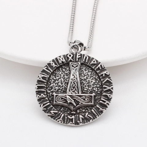 Nordic Viking Thor Hammer Pendant Necklace For Men Antique Titanium Steel Round Rune Mjolnir Pendant Retro Punk Jewelry