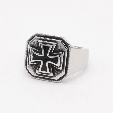Vintage Titanium Steel Octagon Ring For Men Black Maltese Iron Cross Punk Gothic Biker Signet Ring Retro Jewelry Accessory