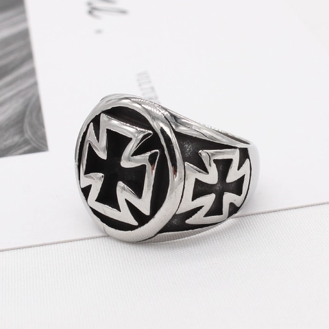 Anillo de Relieve de Cruz de Acero de Titanio para Hombre Vintage Punk Goth Cruz de Hierro Joyería Motero Regalo Plata Negro
