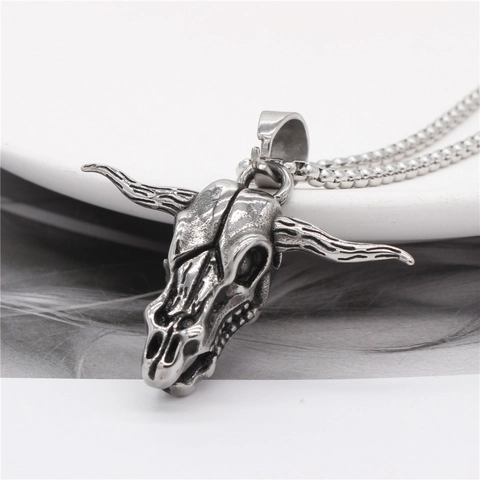 Vintage Punk Bull Head Skull Pendant Men Titanium Steel Longhorn Bull Horn Gothic Jewelry Retro Silver Pendant No Chain