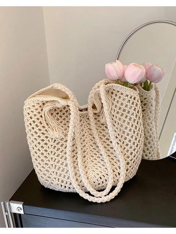 Handmade Woven Straw Tote Bag For Women Large Capacity Hollow Out Shoulder Bag With Tassels Casual Beach Vacation Handbag