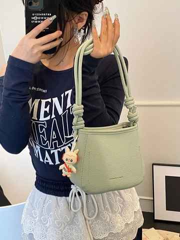 Fashion PU Leather Crossbody Bucket Bag Litchi Grain Pattern Knotted Strap Cartoon Rabbit Pendant Casual Shoulder Bag