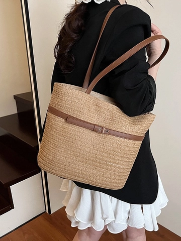 Women Large Capacity Straw Woven Tote Bag Casual Beach Vacation Shoulder Bag With Leather Strap And Metal Buckle