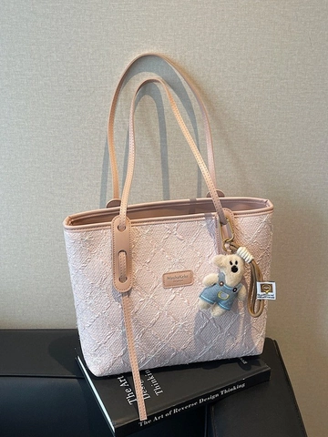 Women Large Capacity PU Leather Tote Bag Fashion Pleated Texture Shoulder Bag For Commuting With Cute Plush Bear Charm