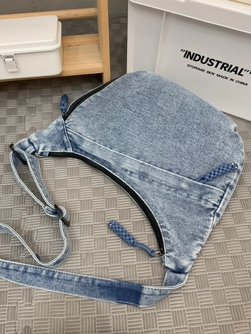 Washed Denim Crossbody Bag For Women Large Capacity Dumpling Hobo Bag With Adjustable Strap Vintage Casual Commuter Shoulder Bag