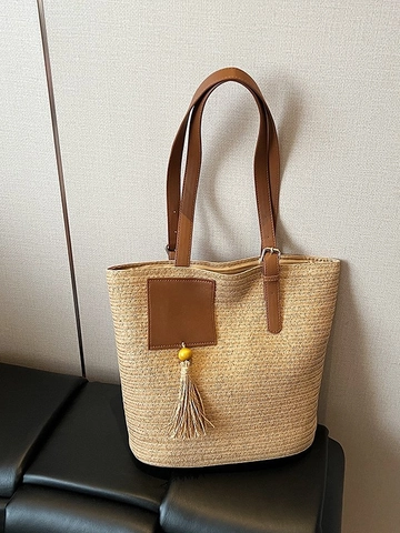 Women Large Capacity Straw Woven Tote Bag Summer Vacation Beach Shoulder Bag With Tassel Leather Strap Handwoven Handbag