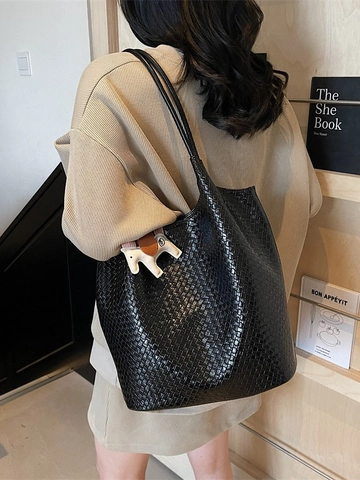 Borsa Tote da Donna di Classe in Pelle PU Intrecciata di Grande Capacità Borsa a Secchiello a Tracolla con Ciondolo Pegaso