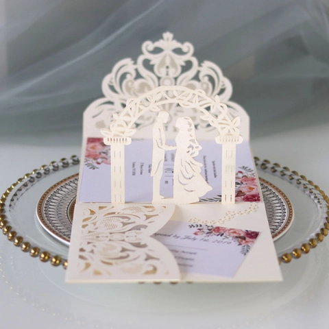 Europäischer Stil Laser Geschnitten 3D Pop Up Hochzeit Einladungen Perlpapier Hohl Blume Braut Bräutigam Grußkarten Für Feier