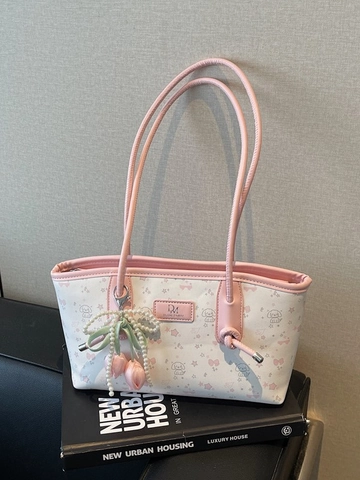 Sac à Épaule Imprimé Dessin Animé pour Femmes Sac Cabas en Cuir PU Grande Capacité Avec Pendentif Tulipe en Perles pour École Quotidien