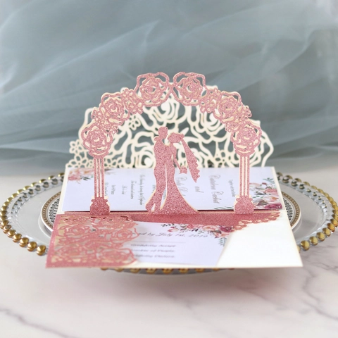 3D Pop-up Hochzeitskarten Laser Geschnitten Rose Blumenbogen Paar Silhouette Glitzer Perlmuttpapier Einladungskarten Für Trauung