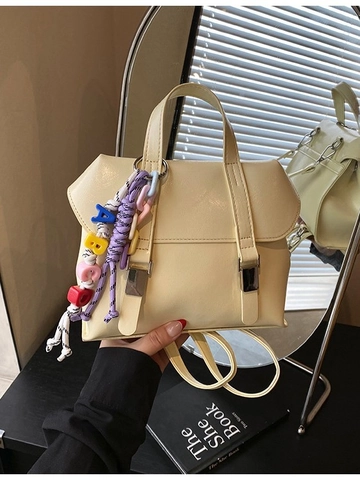 Sac à Dos Multi-positions en Cuir PU pour Femmes Sac Seau Décontracté Sac à Main Avec Pendentif Lettre Surpiqûres Quotidien