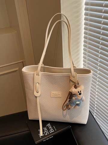 Sac Cabas Rétro Grande Capacité Femme Texture Tissée Cuir PU Sac à Bandoulière Décontracté Travail Navette Avec Pendentif Ours