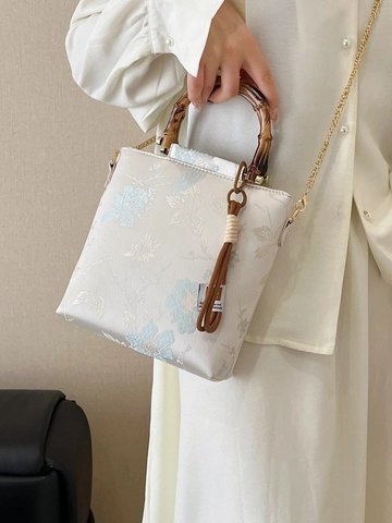 Sac à Main Brodé de Fleurs de Style Chinois Vintage pour Femmes Poignée en Bambou Chaîne Sac à Bandoulière Sac Cabas Carré Élégant