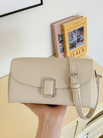 Sac Bandoulière Femme en Cuir PU Grainé Sac Sous le Bras Minimaliste Grain de Litchi Sac à Épaule Avec Boucle en Métal Argenté