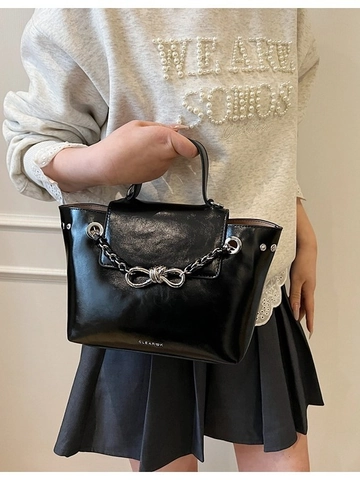 Women's PU Leather Shoulder Bag With Metallic Chain Bowknot Buckle Minimalist Small Square Crossbody Bag For Casual Commute