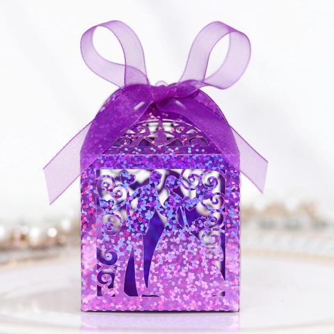 Laser Cut Hollow Wedding Candy Box Groom Bride Silhouette Ribbon Glitter Pearlescent Paper Gift Box Favors Party Supplies