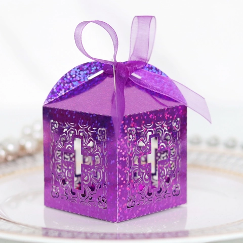 Laser Geschnitten Kreuz Hohl Süßigkeiten Box Glitzer Karton Hochzeit Favor Box Europäischer Stil Geschenkbox Für Taufe