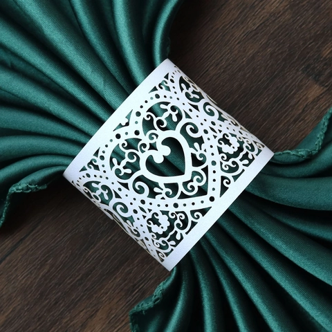 Ronds de Serviette en Papier Perlé Découpe Laser Cœur Élégant Décoration de Table pour Mariage Banquet Hôtel Fête Vacances