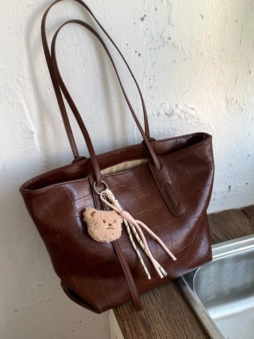 Sac Fourre-tout Femme Motif Crocodile Grande Capacité Sac à Main Épaule en Cuir PU Tendance Avec Pendentif Ours en Peluche