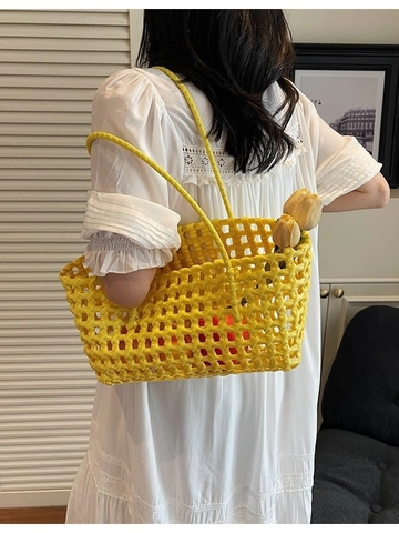 Women Stylish PVC Woven Hollow Out Underarm Tote Bag Fashion Beach Vegetable Basket Shoulder Handbag With Inner Pouch