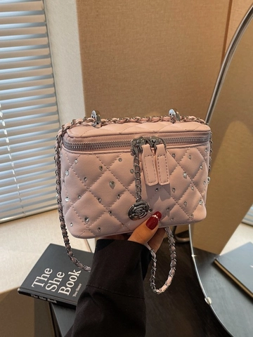 Women Retro Quilted PU Leather Box Bag Rhinestone Chain Shoulder Bag Small Crossbody Bag With Flower Pendant Fashion Handbag