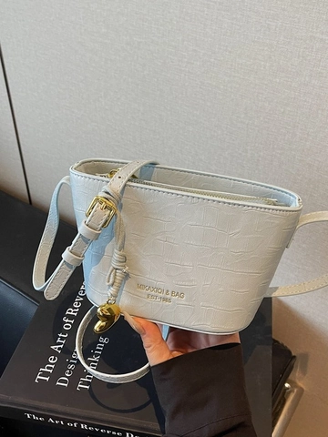 Dames Mini Krokodillenpatroon Emmer Tas Eenvoudige PU Leer Crossbody Tas Met Hart Metalen Hanger Enkele Schoudertas Dagelijks
